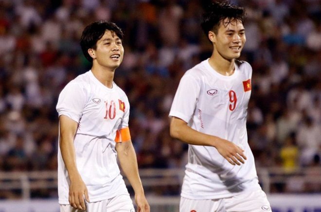 Tiền đạo Công Phượng và tiền vệ Văn Toàn mang số áo đẹp tại Asian Cup 2019