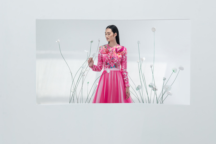 Á quân The Face Quỳnh Anh đẹp 'đốn tim' trong thiết kế của Công Trí