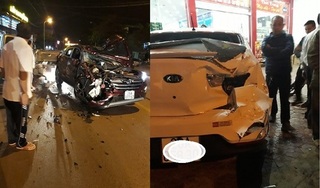 Sơn La: Xe 4 chỗ mất lái tông liên hoàn khiến 3 ô tô hư hỏng nặng