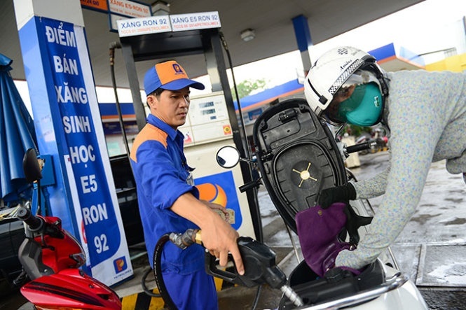 Giá xăng ngày 18/1: Giá xăng dầu thế giới đảo chiều giảm nhẹ 