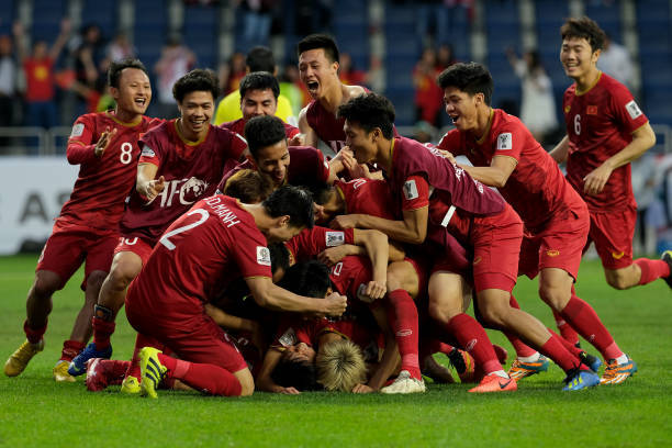 Đội tuyển Việt Nam đã vượt qua Thái Lan vươn tầm châu lục
