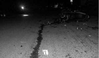Bắc Giang: Xe máy đấu đầu kinh hoàng, 2 thanh niên tử vong