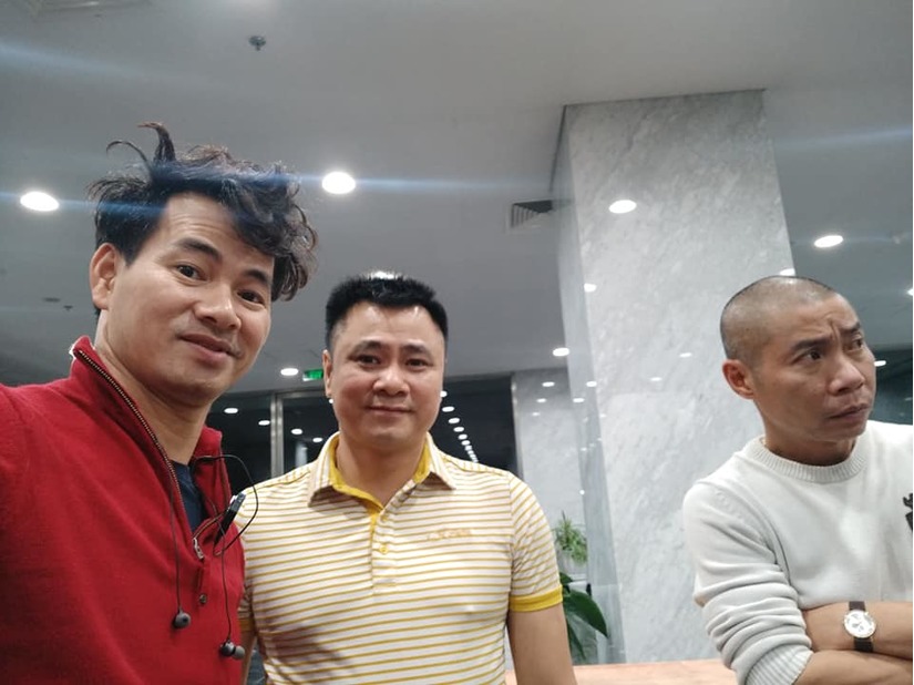 Xuân Bắc, Vân Dung khoe ảnh đầu xù tóc rối vì tập luyện Táo Quân 2019
