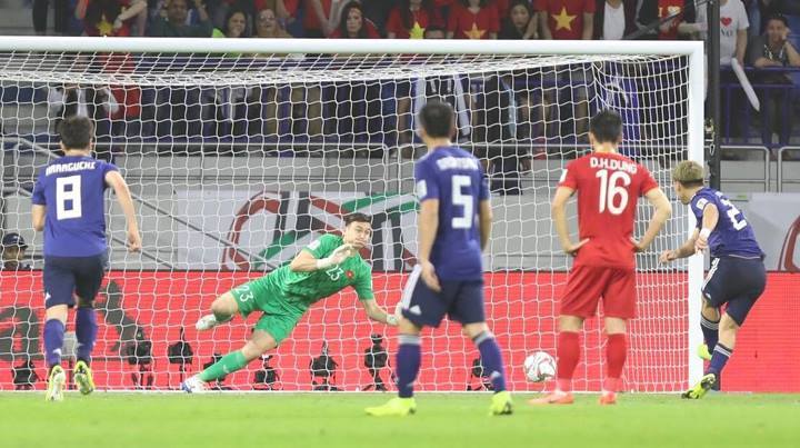 Đội tuyển Việt Nam nhận trận thua sát nút trước Nhật Bản