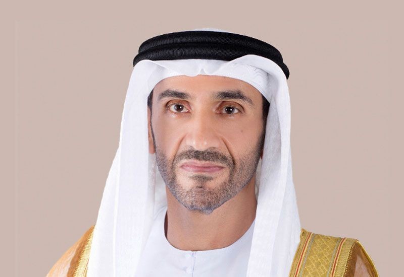 Hoàng tử UAE bao trọn SVĐ, CĐV Qatar hết đường mua vé vào sân