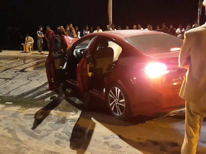 Hiện trường vụ việc 2 ô tô đấu đầu khiến 4 người thương vong ở Vĩnh Phúc7