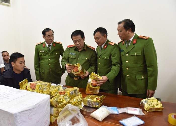Cận cảnh gần 300 kg ma túy bị bắt giữ khi đang vận chuyển từ Lào về Việt Nam