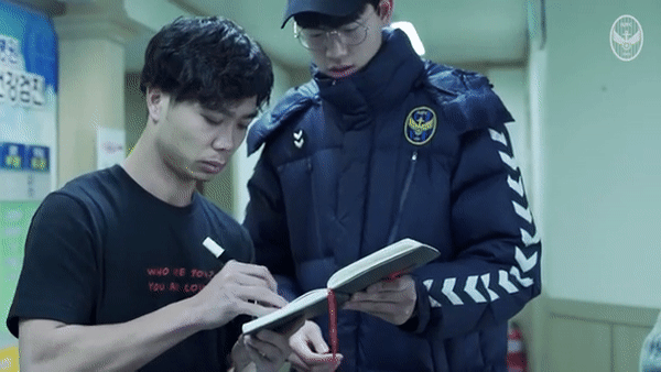 CLB Hàn Quốc tung clip cực chất 'ngày đầu tiên của Công Phượng'