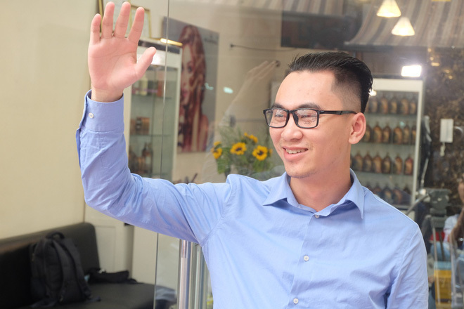 Hà Nội: Xếp hàng để cắt tóc theo kiểu Kim Jong Un và Donald Trump