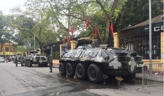 Hà Nội: Cận cảnh loạt xe bọc thép gần khách sạn Melia nơi ở của Chủ tịch Kim Jong Un
