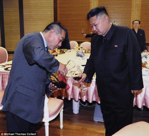 nhà lãnh đạo Kim Jong Un đặc biệt thích những món ăn Tây nào?