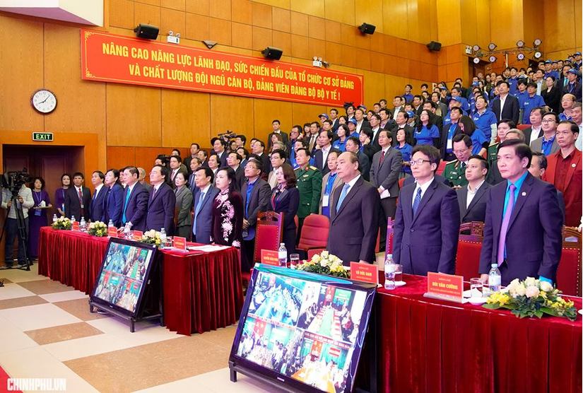 Thủ tướng Nguyễn Xuân Phúc cùng các Bộ trưởng phát động chương trình Sức khỏe Việt Nam 2