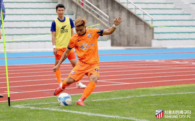 CLB Hàn Quốc khiến Nguyễn Hữu Khôi lỡ hen với V.League 2019