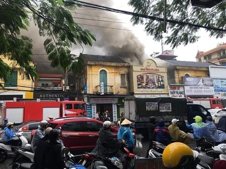 Hiện trường vụ cháy khách sạn Sao Mai.