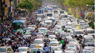 Hà Nội xem xét dừng đăng ký xe máy mới tại 5 quận nội thành vào 2020