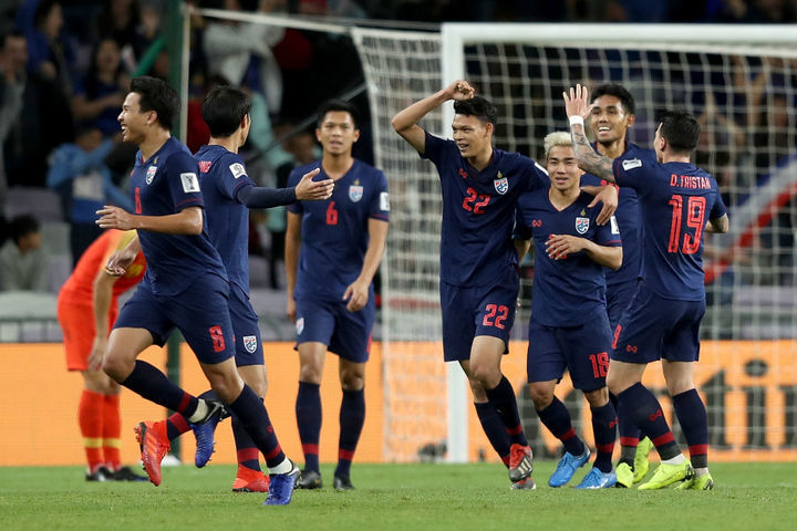 đội tuyển Trung Quốc đã bất ngờ nhận trận thua 0-1 trước Thái Lan ở Cup tứ hùng