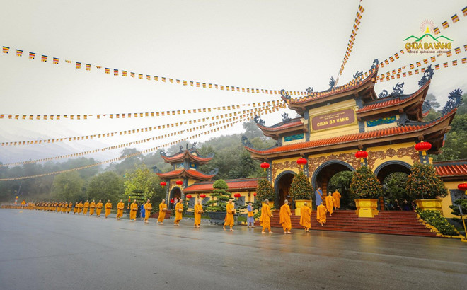 Sáng mai (26/3) Quảng Ninh họp báo vụ 'thỉnh vong báo oán' tại chùa Ba Vàng
