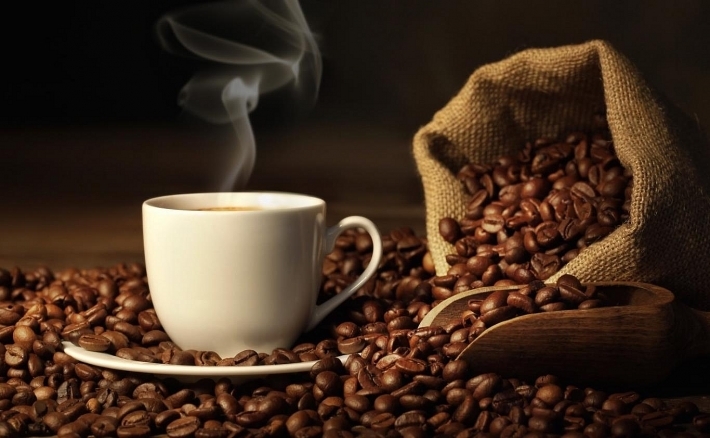 Giá cà phê hôm nay 16/10: Bất ngờ giảm 200 đồng/kg