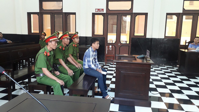 Xử gã chồng giết 3 người nhà vì bắt quả tang vợ vào khách sạn