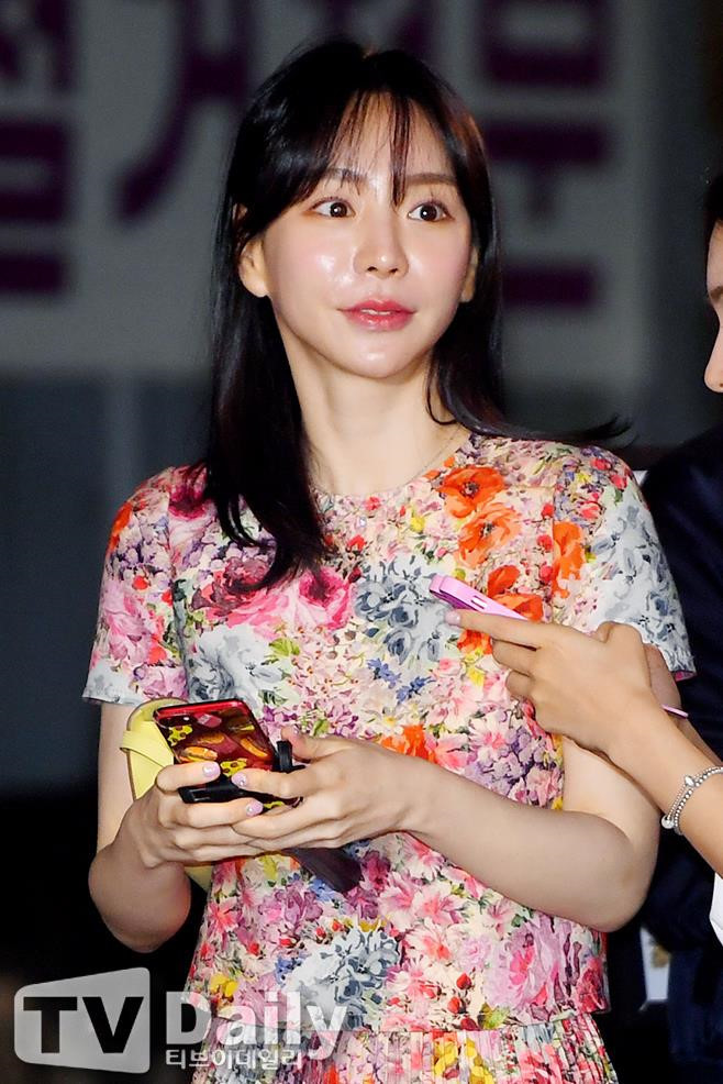 Ái nữ Hàn Quốc, vợ hụt của Park Yoochun: Chơi cần sa, bán thuốc, tiêm ma túy đá vào tay sinh viên
