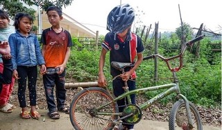 Chiếc xe đạp không phanh của 'cậu bé Sơn La' được trả giá 103 triệu đồng
