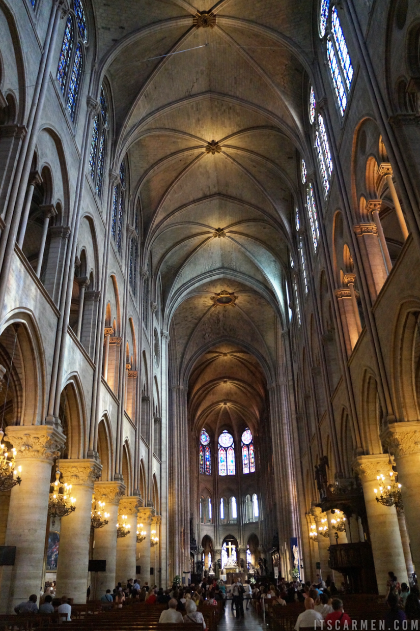 Các bảo vật vô giá tại Nhà thờ Đức Bà Paris ra sao sau vụ hỏa hoạn?