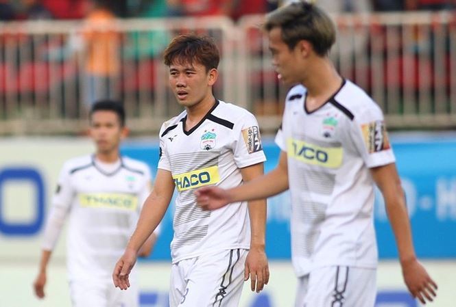 Vua phá lưới V.League 2019 dẫn đầu đang là tiền vệ Văn Toàn 