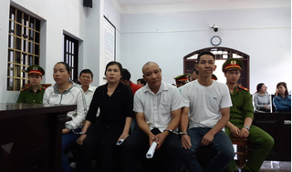 Vụ trộn vỏ cà phê với lõi pin: Nhiều bị cáo kêu oan tại tòa