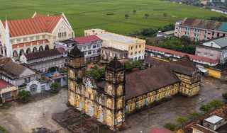 Tạm hoãn hạ giải nhà thờ chính tòa Bùi Chu - Nam Định