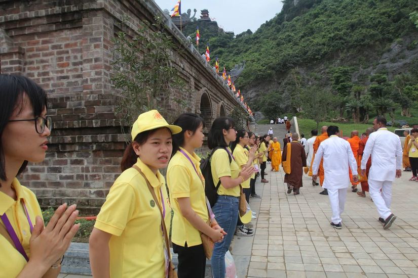 Nét đẹp tình nguyện viên ở Đại lễ Phật đản Vesak 2019