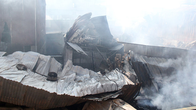Hiện trường vụ cháy 8 xưởng gỗ ở Thạch Thất, Hà Nội