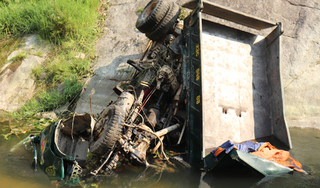Hà Giang: Xe tải mất lái lao xuống vực sâu, 3 người thương vong