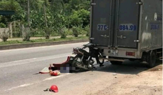 Nghệ An: Người đàn ông tông đuôi xe tải tử vong trên đường đi ăn giỗ