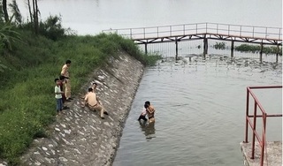 CSGT Hà Nam cứu sống bé gái 10 tuổi bị đuối nước
