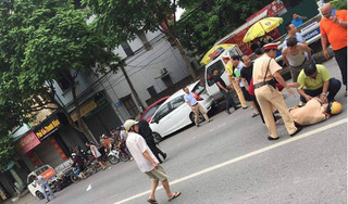 Hà Nội: Thanh niên đâm gục trung úy CSGT vì bị yêu cầu dừng xe