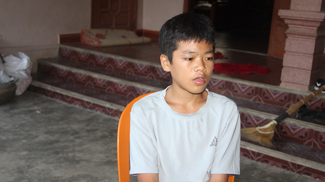 Vụ 5 học sinh đuối nước ở Nghệ An: Nữ sinh sống sót nức nở kể lại sự việc