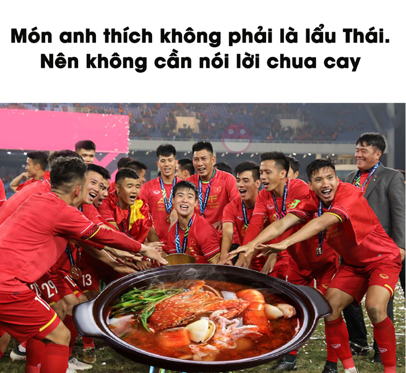 Loạt ảnh chế không thể nhịn cười sau chiến thắng của tuyển Việt Nam trước Thái Lan