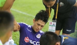 Đình Trọng sang Singapore phẫu thuật dây chằng