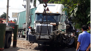 Lời khai của tài xế container tông xe con khiến 5 người tử vong