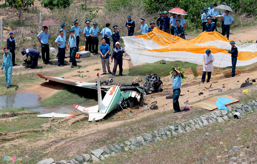 Danh tính 2 phi công hy sinh khi máy bay quân sự rơi ở Khánh Hòa