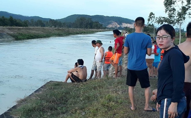Đã tìm thấy thi thể thiếu nữ 18 tuổi mất tích dưới sông Đào