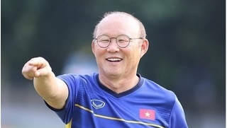 Phó chủ tịch VFF tuyên bố sốc về việc trả lương cho HLV Park Hang Seo