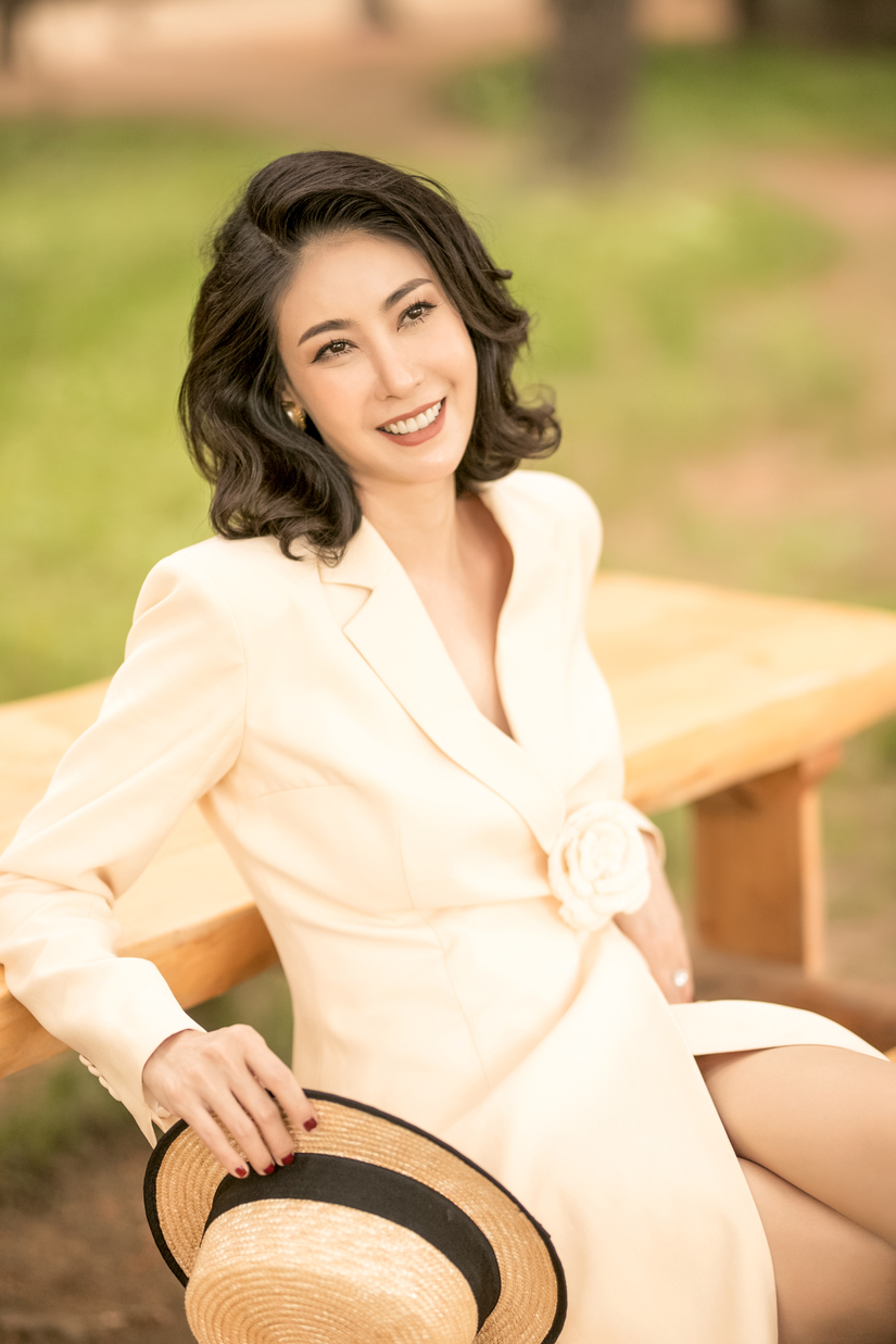 Hoa hậu Hà Kiều Anh đọ sắc cùng Dương Mỹ Linh 