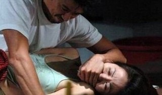 Gã thợ xây h.iếp em gái tâm thần của chủ nhà đến mang thai