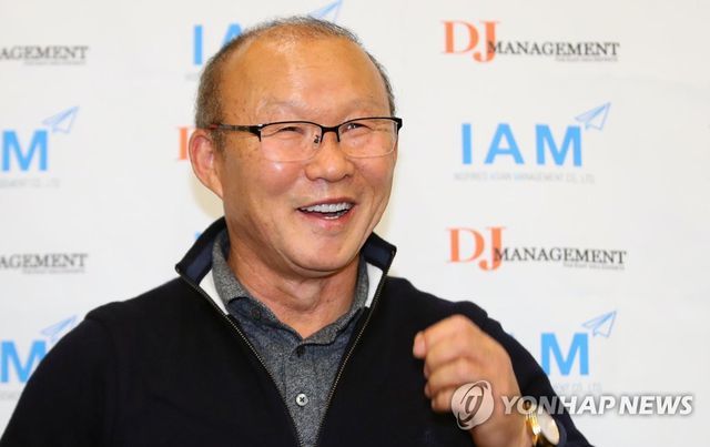 Tin vui từ việc gia hạn hợp đồng của HLV Park Hang Seo