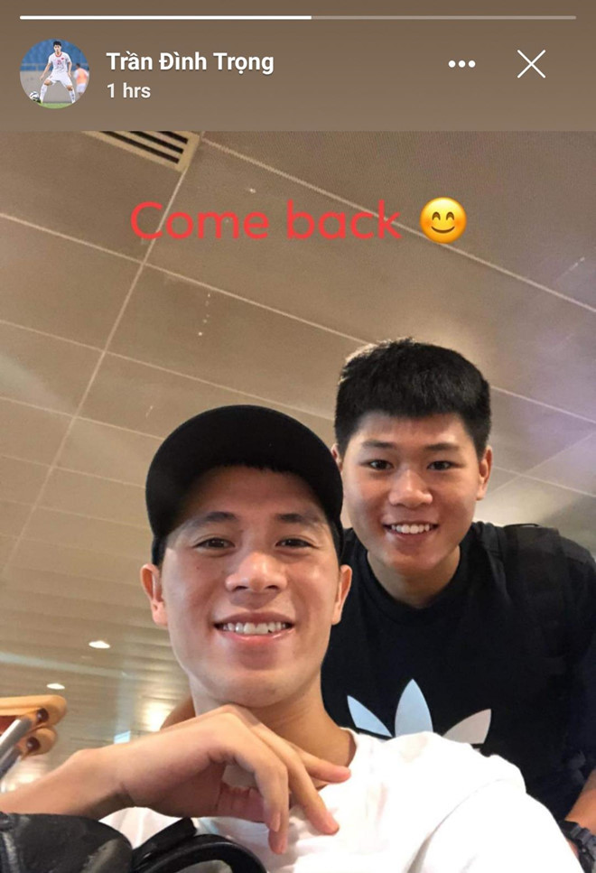Sau ca phẫu thuật thành công, Đình Trọng trở lại Việt Nam 