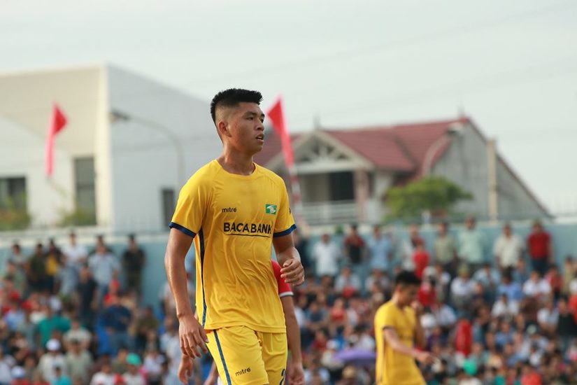 HLV Park Hang Seo chấm trung vệ trung vệ Nguyễn Bá Đức 