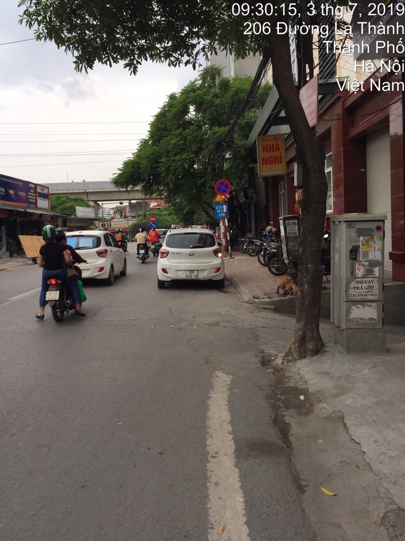 Hà Nội những ngày tắc rác: Nơi ngập ngụa, nơi sạch sẽ đến khó tin 16