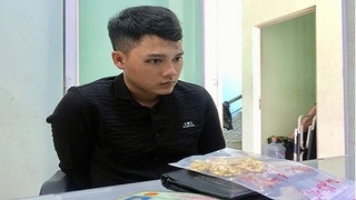 Vờ vào tiệm mua vàng, thanh niên quê Nghệ An giật dây chuyền rồi bỏ chạy