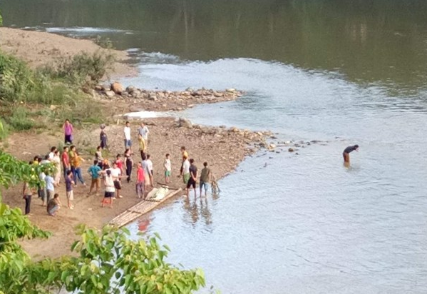 Bé gái 7 tuổi đuối nước ở Nghệ An đã được tìm thấy